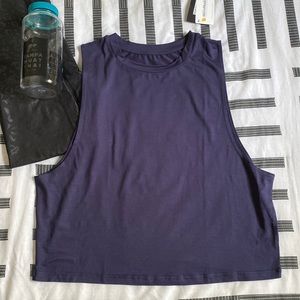 NWT Everyday Yoga flow top Medium